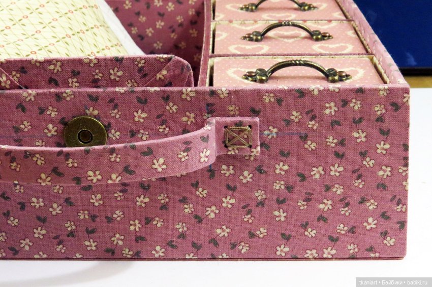 Домик - чемоданчик для кукол-малышек (фото 8)