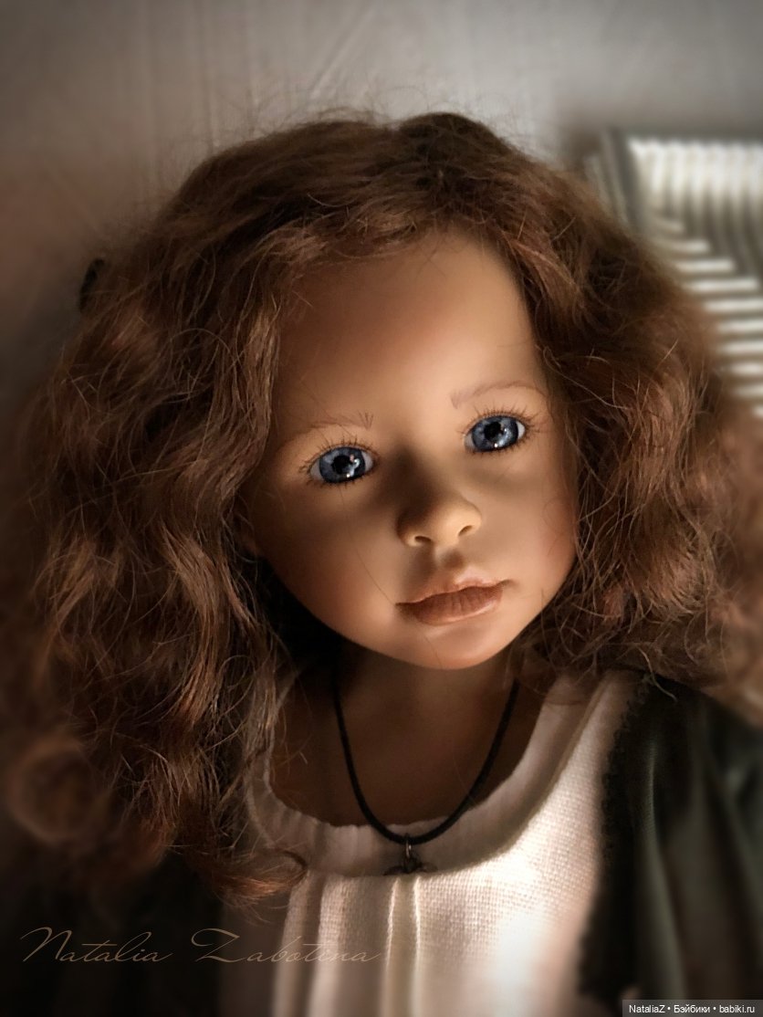 Выход за формат — Николетта