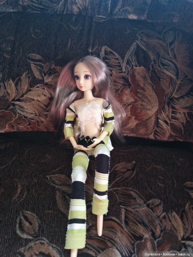 Обшиваю первую шарнирную куклу. Часть 1