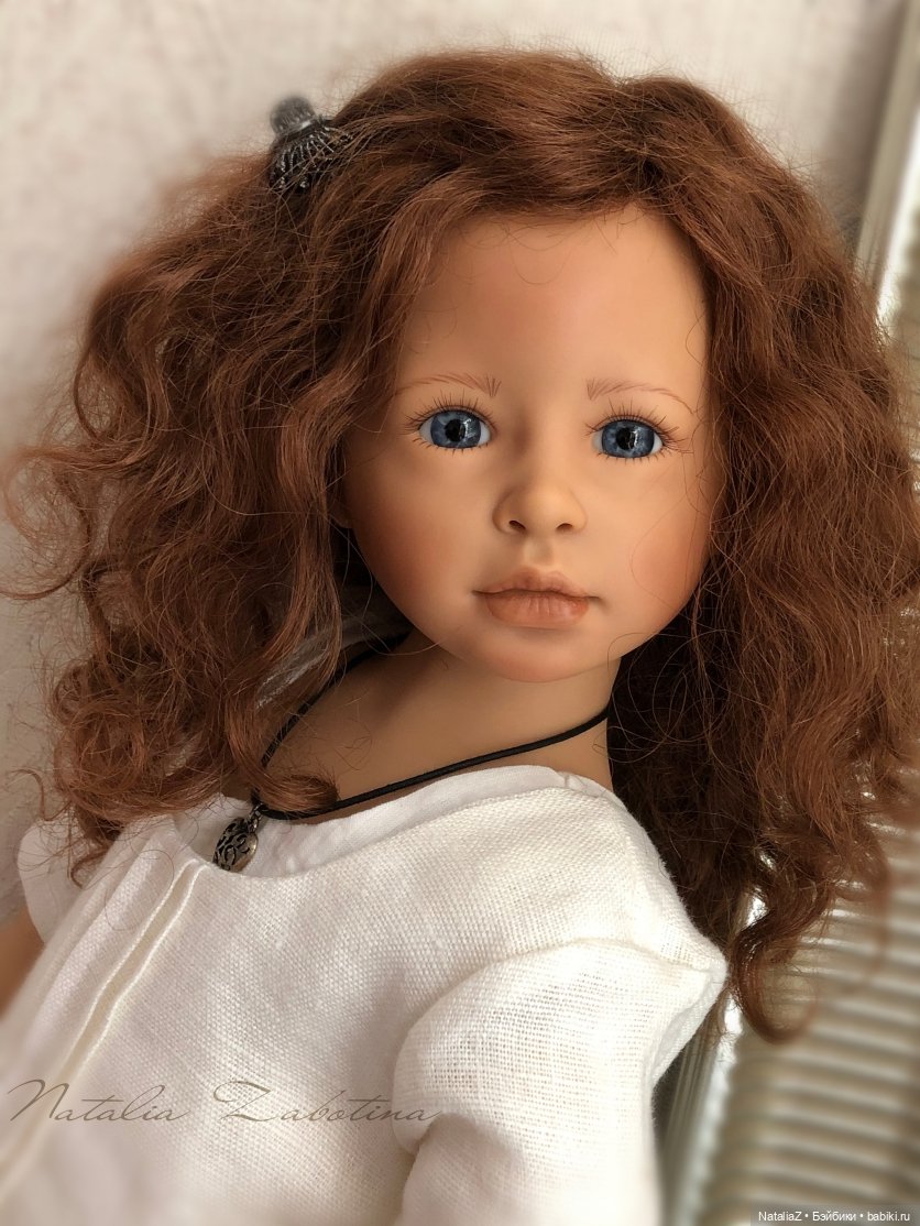 Выход за формат — Николетта