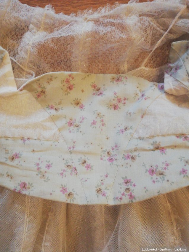 Нужны советы по очистке аутфита русалочки (фото 2)