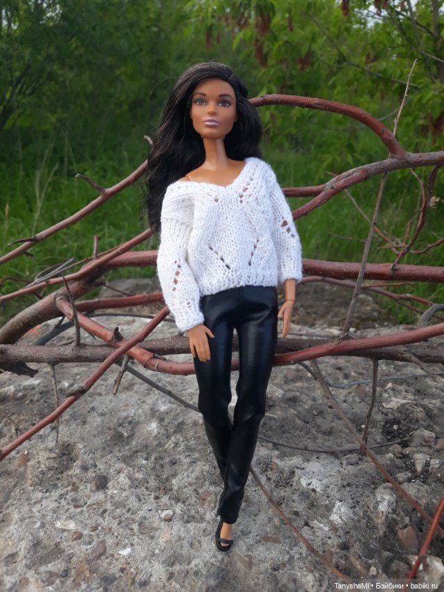 Черно-бело-серый гардероб для Барби