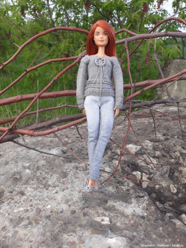 Черно-бело-серый гардероб для Барби (фото 5)