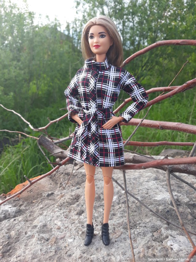 Черно-бело-серый гардероб для Барби