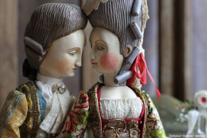 Мы опять при дворе — Авторские куклы из дерева