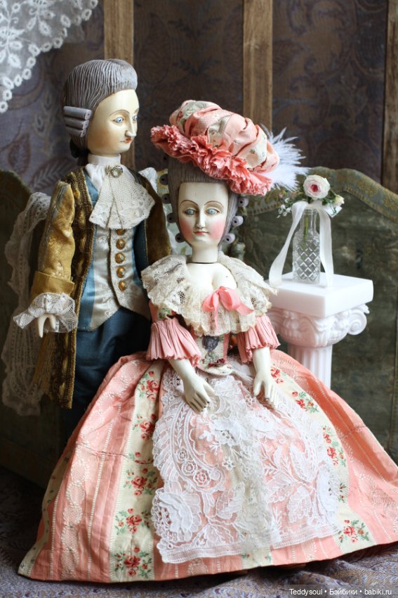 Мы опять при дворе — Авторские куклы из дерева