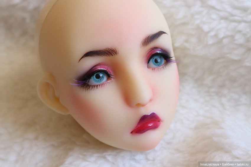 Серьезная и загадочная Манон (фото 5)