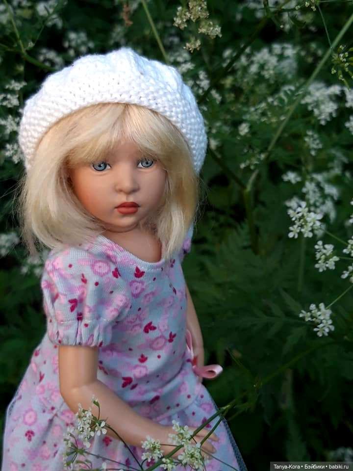 "Как прекрасен этот мир!"- сказала Баффи, гуляя в саду, где цветут розы