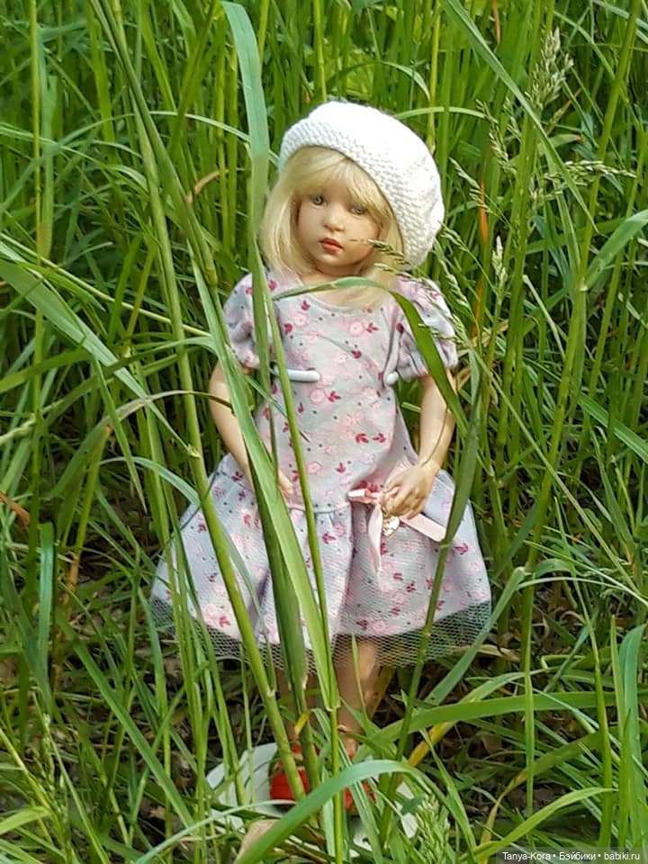 "Как прекрасен этот мир!"- сказала Баффи, гуляя в саду, где цветут розы