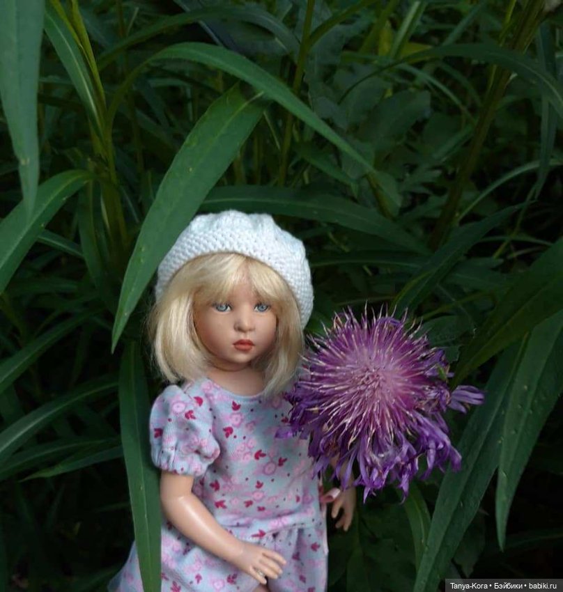 "Как прекрасен этот мир!"- сказала Баффи, гуляя в саду, где цветут розы