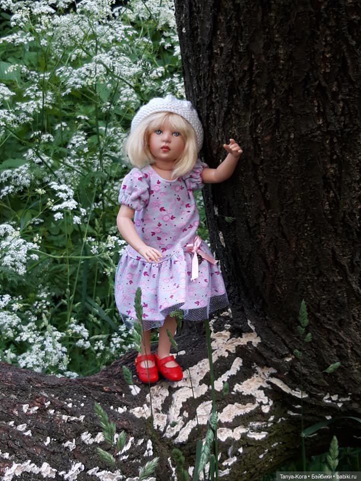 "Как прекрасен этот мир!"- сказала Баффи, гуляя в саду, где цветут розы