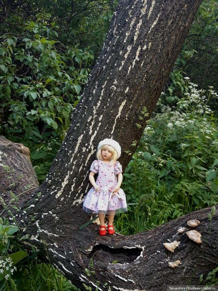 "Как прекрасен этот мир!"- сказала Баффи, гуляя в саду, где цветут розы