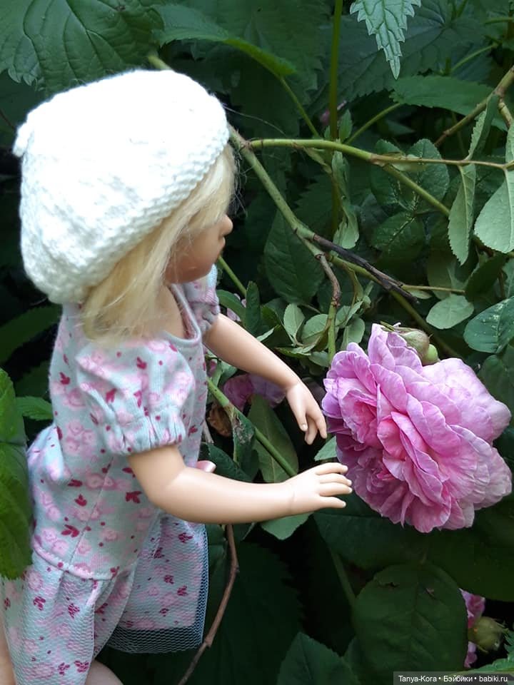 "Как прекрасен этот мир!"- сказала Баффи, гуляя в саду, где цветут розы (фото 7)