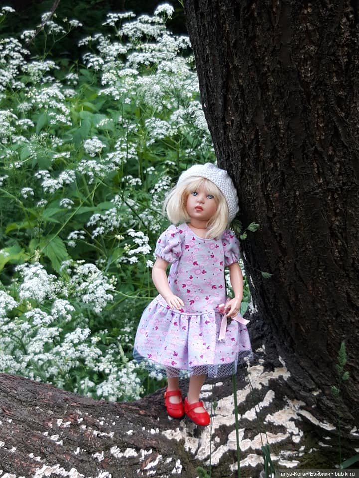 "Как прекрасен этот мир!"- сказала Баффи, гуляя в саду, где цветут розы