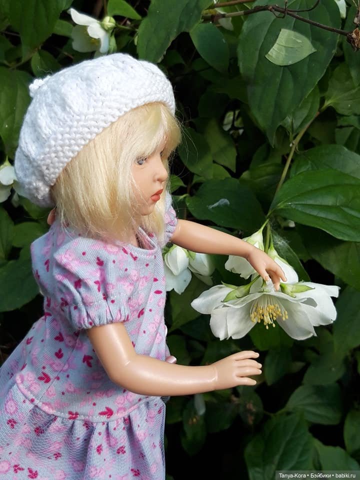 "Как прекрасен этот мир!"- сказала Баффи, гуляя в саду, где цветут розы (фото 4)