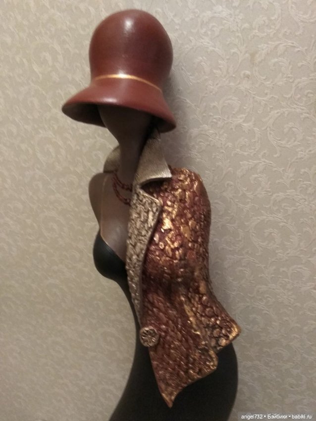 Реставрация. Дама в шляпе