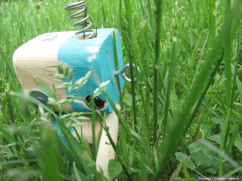 Роботы на природе — Авторские игрушки из разных материалов: синельная проволока (фото 8)