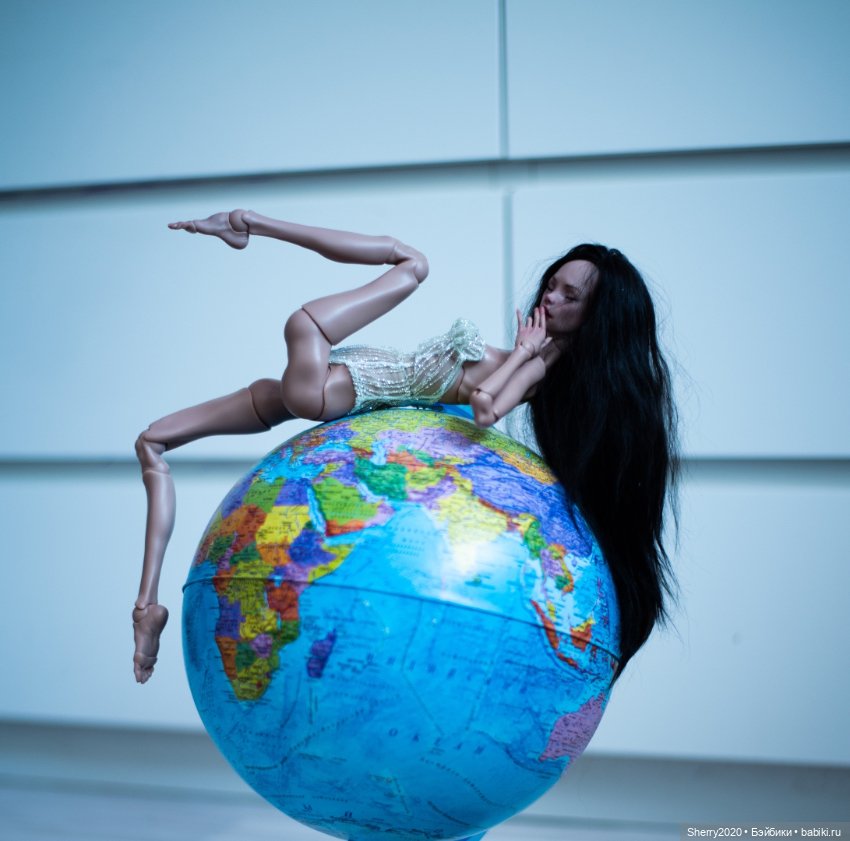 У нас поселилась новая девушка (фото 2)