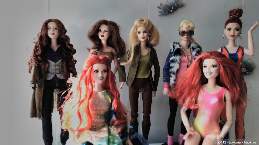 Барби Миссис Чтотут из «Излома времени» и гибриды на её теле (фото 4)