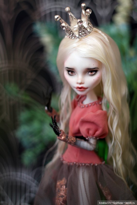 Я принцесса, у меня вон и корона есть (фото 8)