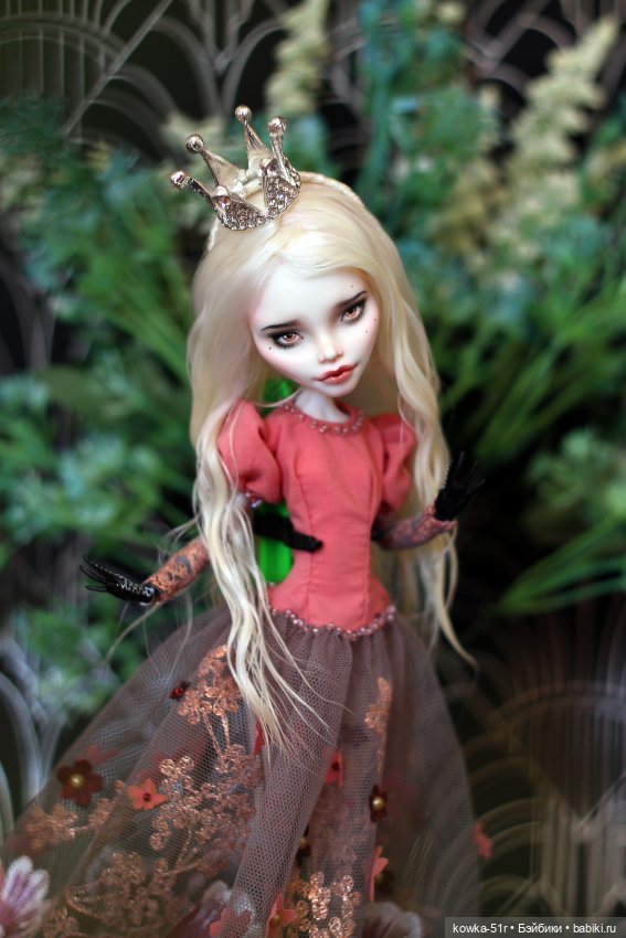 Я принцесса, у меня вон и корона есть (фото 5)