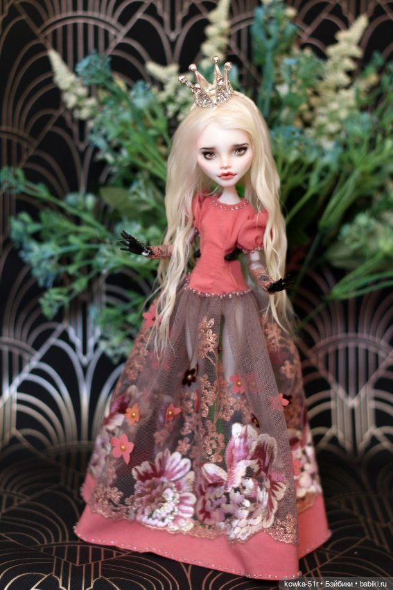 Я принцесса, у меня вон и корона есть (фото 2)