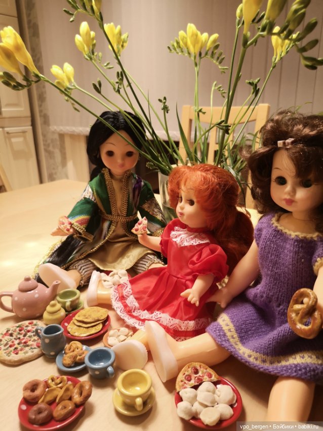 Мои ивановские красавицы: Узбечка, Ксюша и Парикмахер