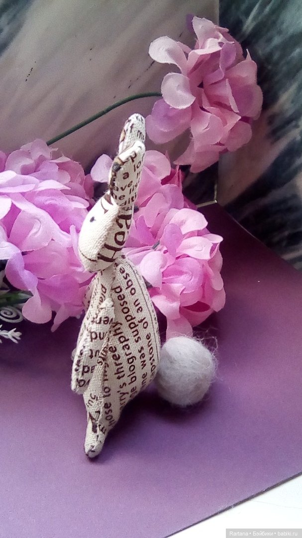 Газетный зайка — Текстильные игрушки и примитивы: кофейные (фото 3)