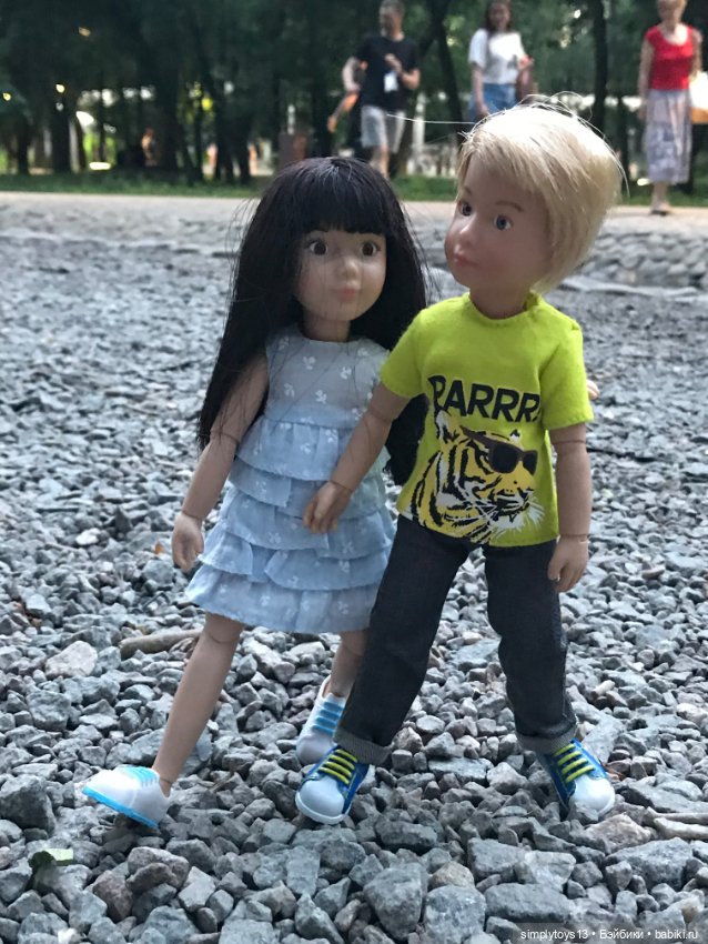 Друзья на прогулке — Куклы Kathe Kruse (Кате/Кэте Крузе): фото