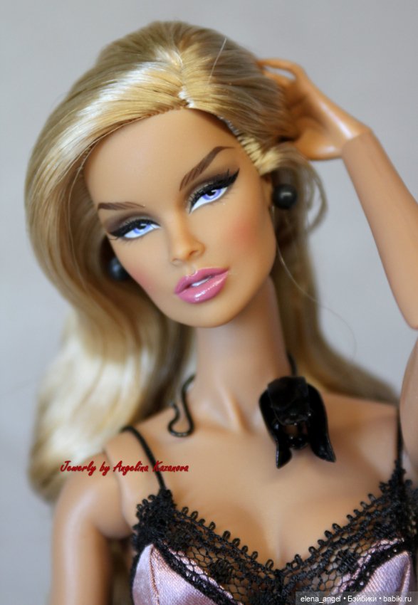 Мрачная коллекция украшений