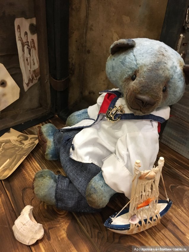 Мишка-тедди, влюблённый в море