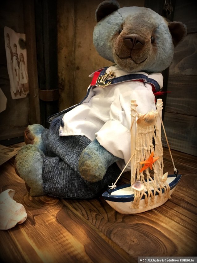 Мишка-тедди, влюблённый в море