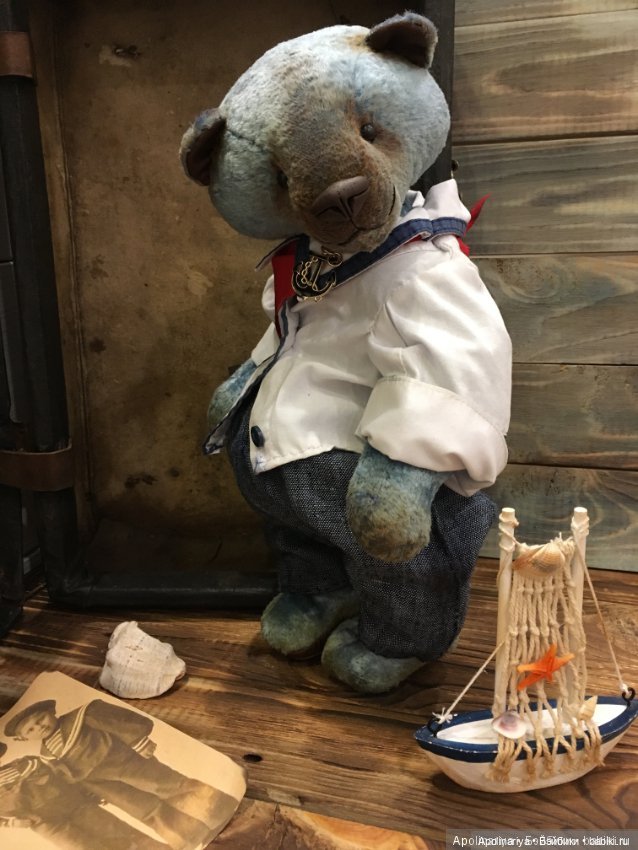 Мишка-тедди, влюблённый в море