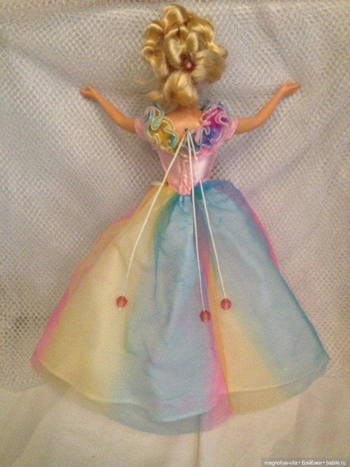 Необычная кукла Барби с эффектом скручивания волос (фото 9)