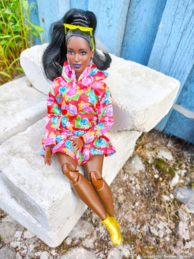 Пайпер — Куклы Barbie (Барби): Looks (фото 3)