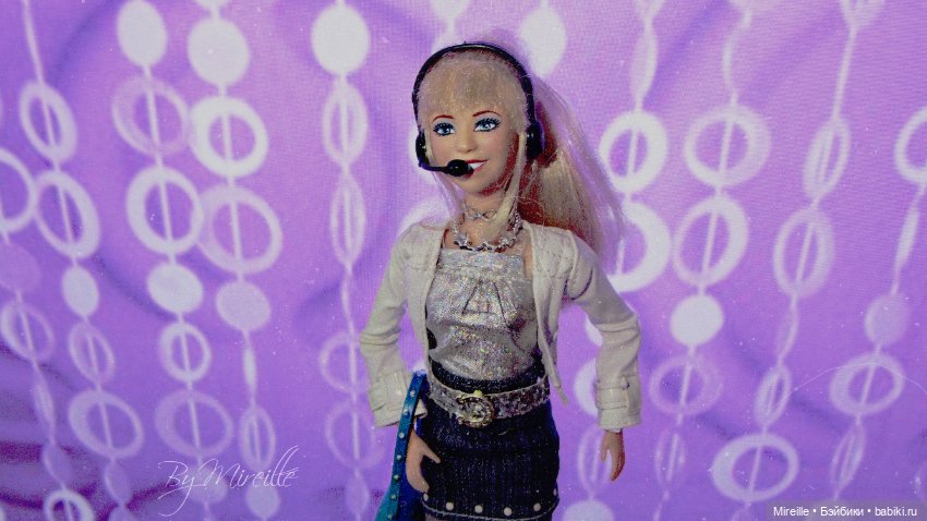Hannah Montana Fashion Moves Collection Dancing Doll (2009)