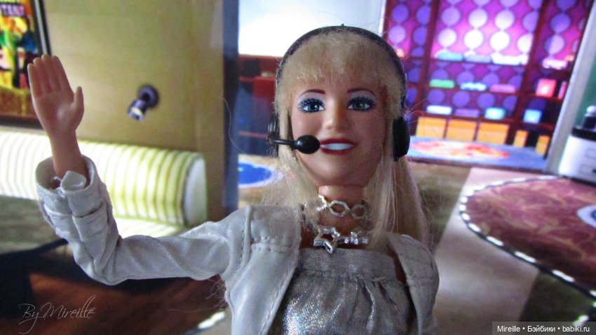Hannah Montana Fashion Moves Collection Dancing Doll (2009) (фото 4)