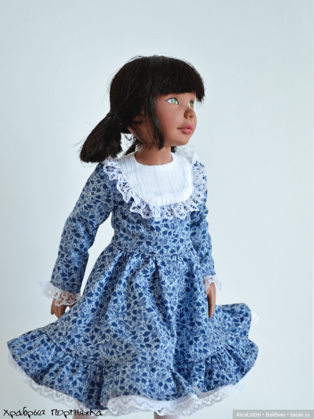 Множество нарядов для очень разных кукол