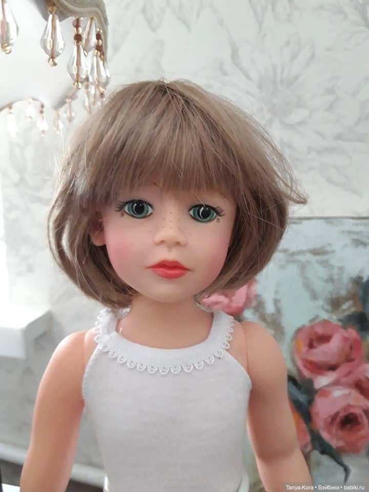 Новая кукла приехала! Примеряем и сравниваем наряды