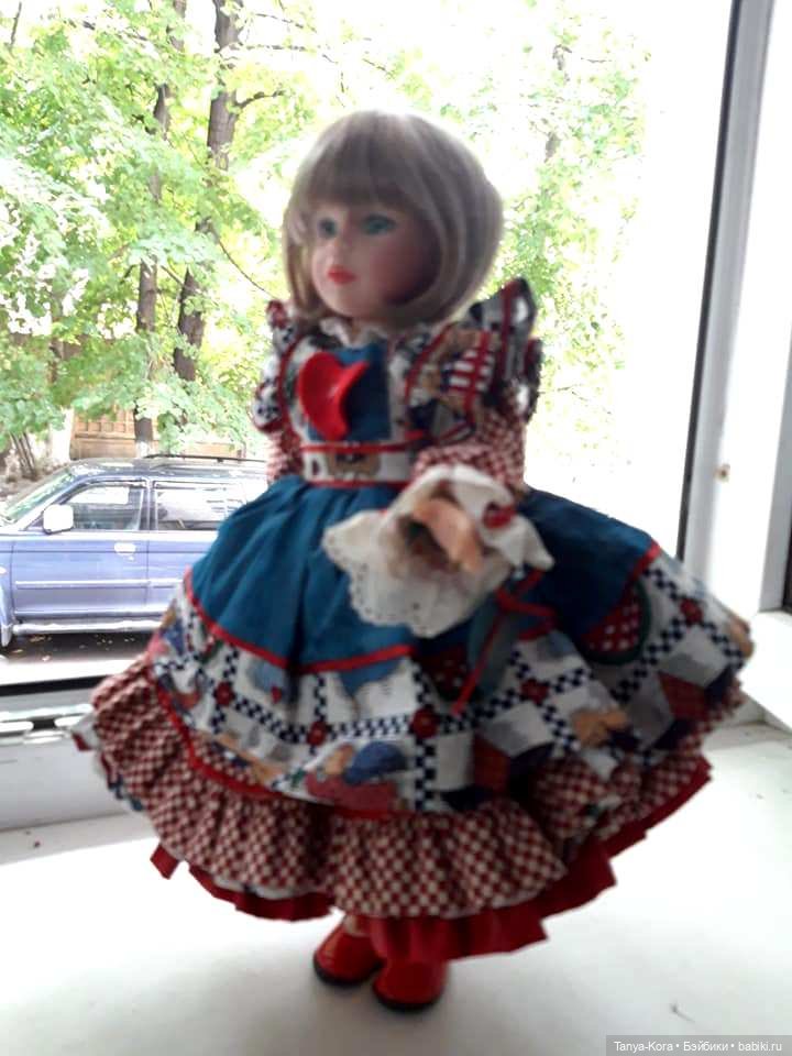 Новая кукла приехала! Примеряем и сравниваем наряды (фото 2)