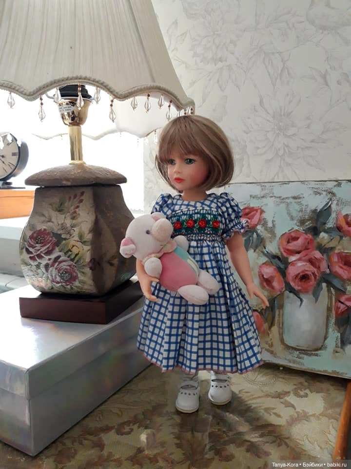 Новая кукла приехала! Примеряем и сравниваем наряды