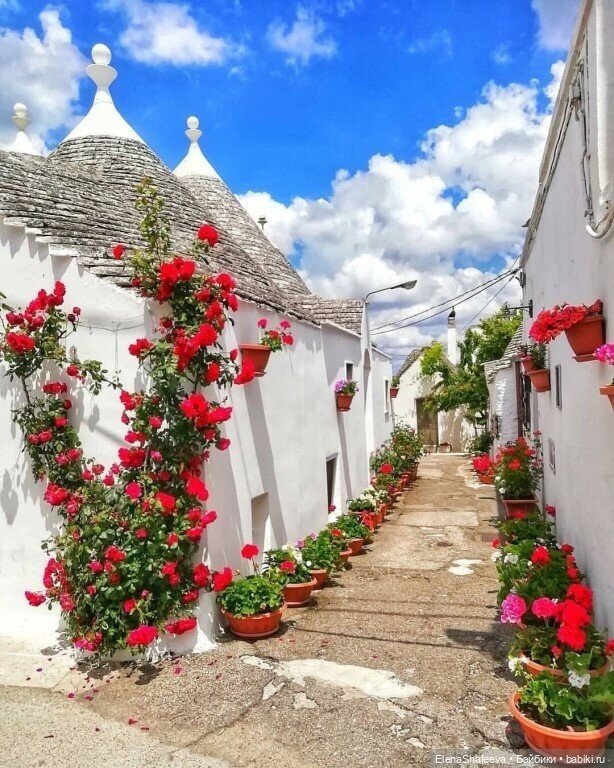 Альберобелло – сказочный городок на юге Италии