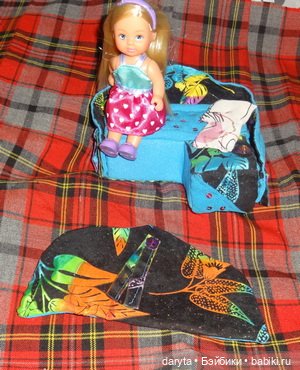 Диванчики для Настеньки — Мебель для кукол и домиков: фото