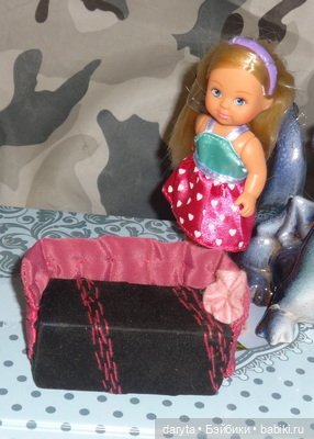 Диванчики для Настеньки — Мебель для кукол и домиков: фото