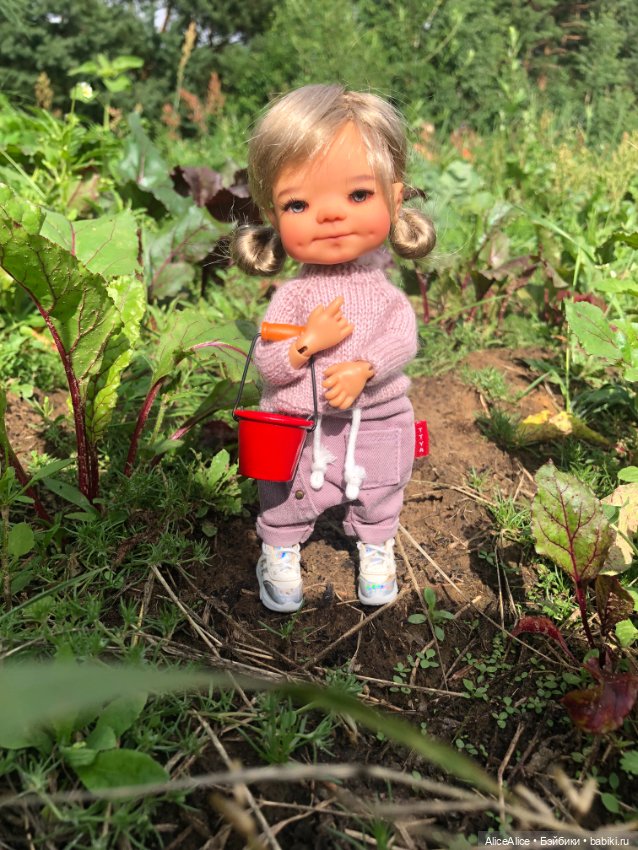 Малышки twinkles. Дачные дела