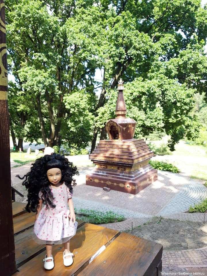 ЛиЭнн (LeeAnn) знакомится с Киевом. Поход в ботанический сад