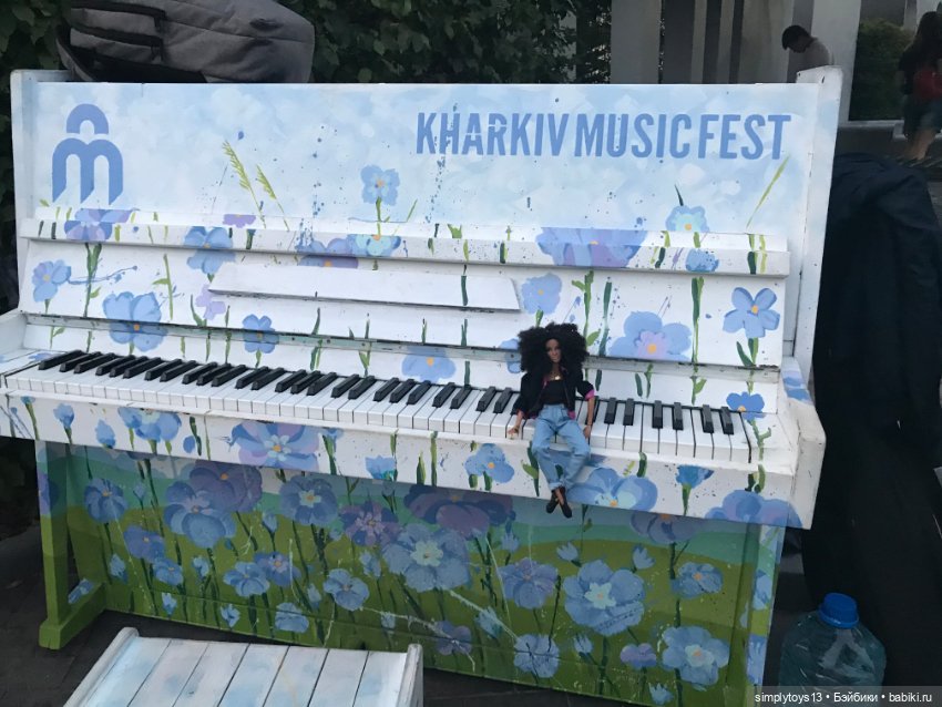 Нишель на фоне проекта Art Piano