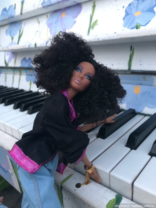 Нишель на фоне проекта Art Piano