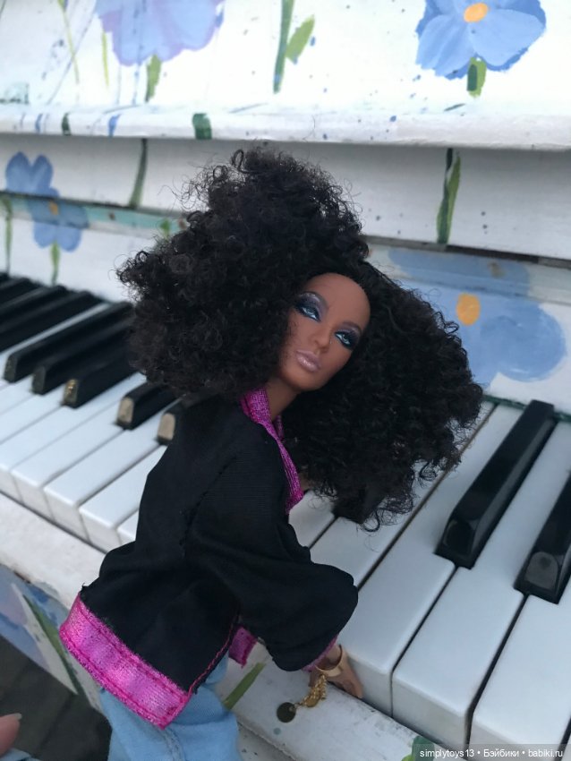 Нишель на фоне проекта Art Piano