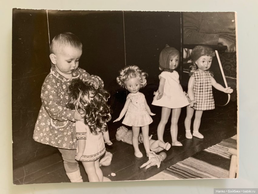 Откуда??? Ну откуда берётся эта любовь к куклам (фото 2)